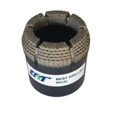 Trépan diamanté imprégné pour forage de surface avec câble